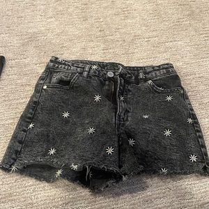Black jeans shorts Daisy print used art class size 10-12